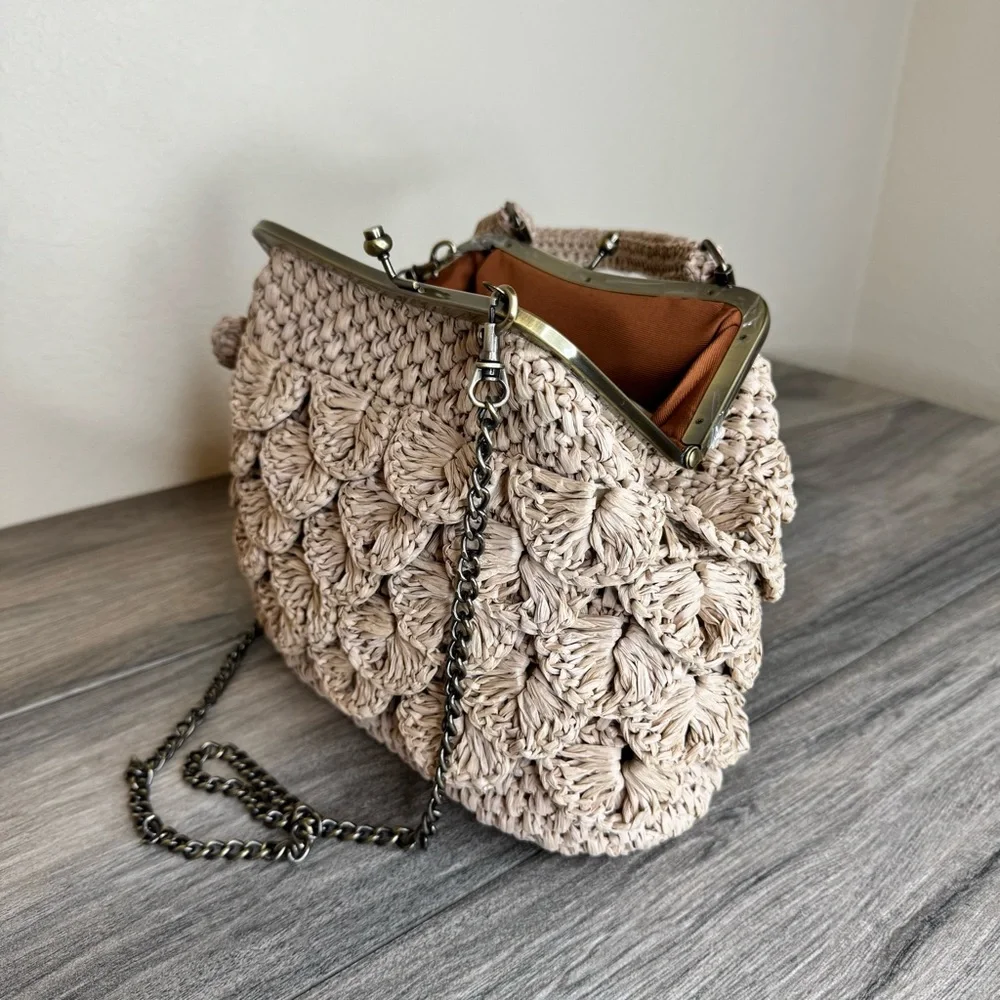 Patricia Nash Scalloped Raffia Collection Natural White Laureana Frame Satchel - Picture 15 of 16